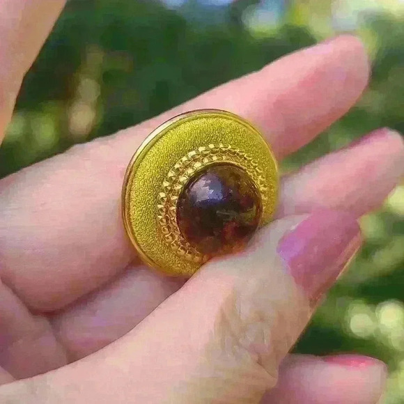 Vintage avocado color fabric earrings buttons in Gold-toned - Picture 17 of 17